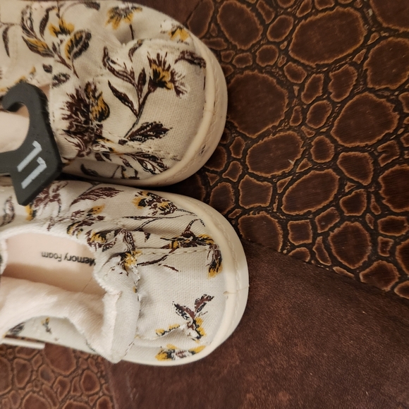 Time and tru sneakers - Picture 5 of 8